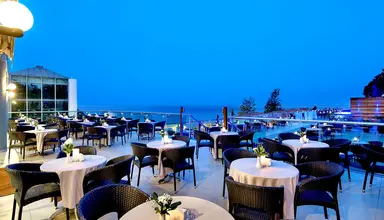 Pine Bay Holiday Resort