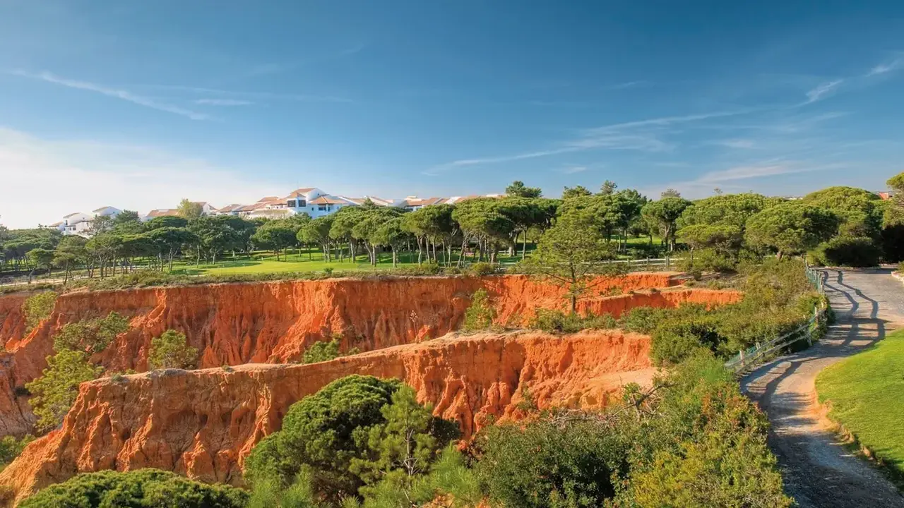 Pine Cliffs Gardens