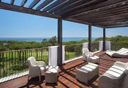 Pine Cliffs Ocean Suites