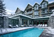 Pinnacle Hotel Whistler