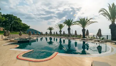 Pirate's Beach Club