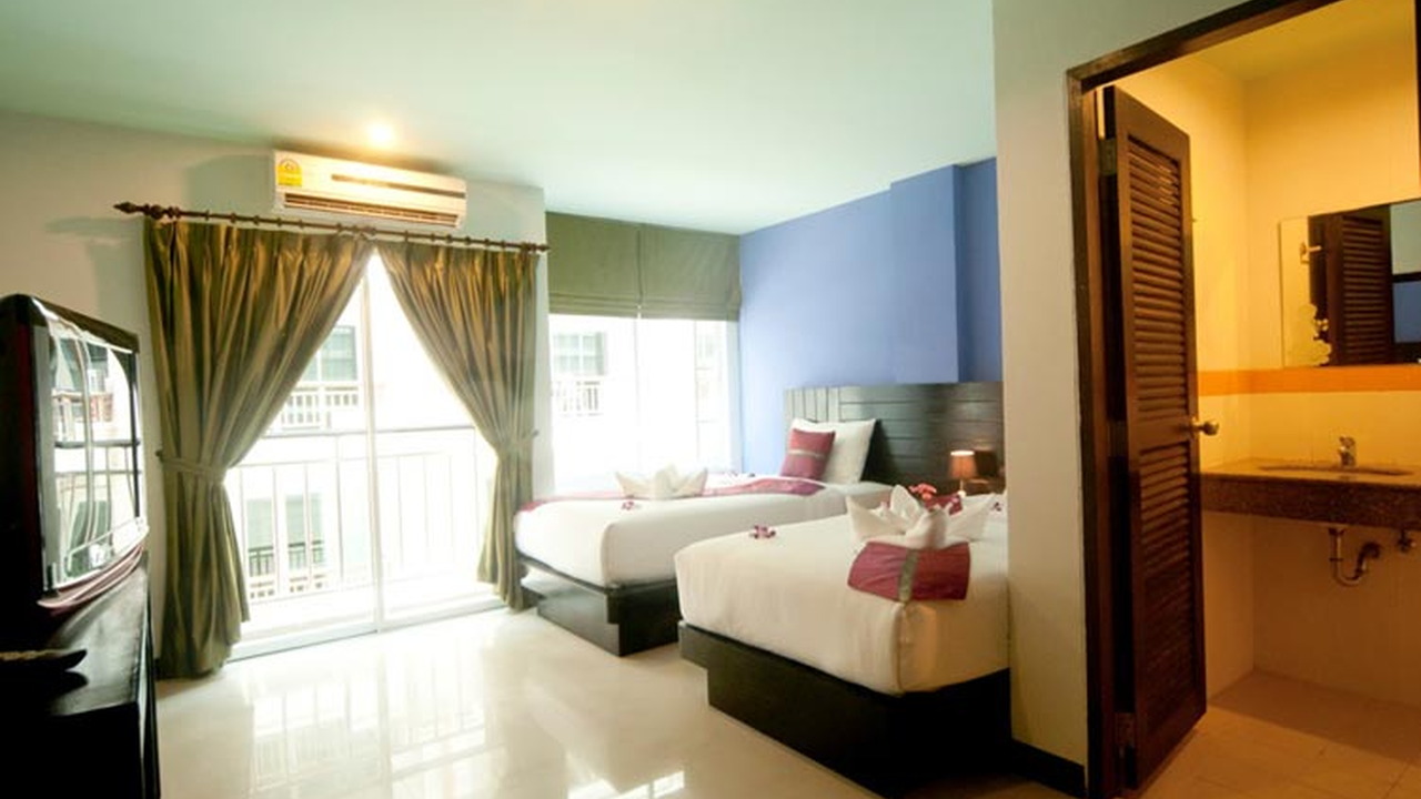 PJ Patong Resotel