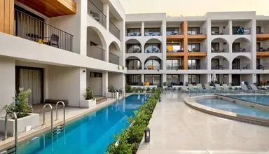 Planos Apartments