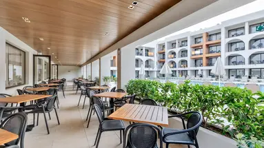 Planos Apartments