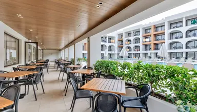 Planos Apartments