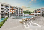 Planos Apartments