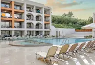 Planos Apartments