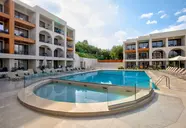 Planos Apartments