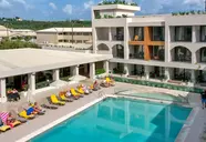 Planos Apartments