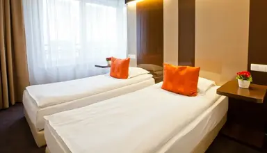 Platinum Palace Apartments