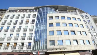 Platinum Palace Apartments