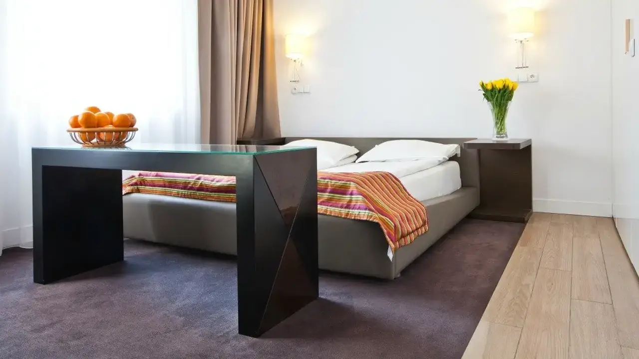 Platinum Palace Apartments