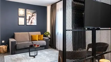 Play Theatrou Athens