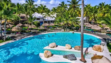 Playa Bachata Resort