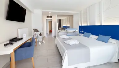 Playa Olid Suites & Apartments
