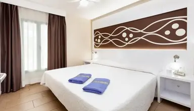 Playa Olid Suites & Apartments