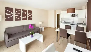 Playa Olid Suites & Apartments