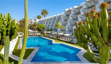 Playa Olid Suites & Apartments