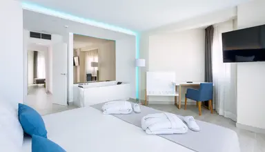 Playa Olid Suites & Apartments