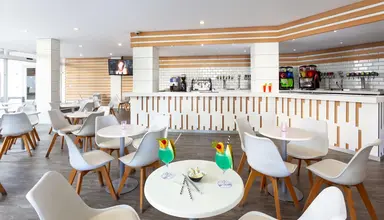 Playa Olid Suites & Apartments