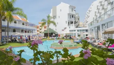 Playa Olid Suites & Apartments