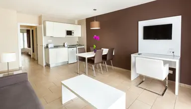 Playa Olid Suites & Apartments