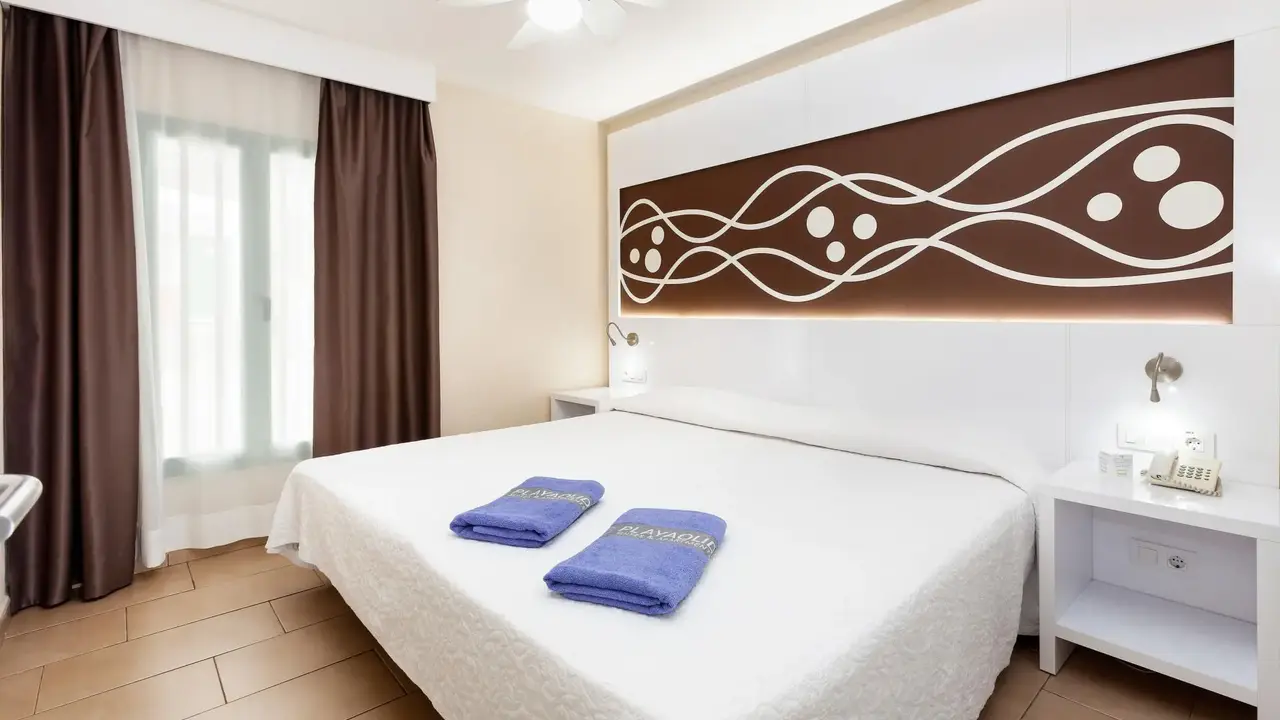 Playa Olid Suites & Apartments