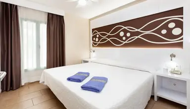 Playa Olid Suites & Apartments