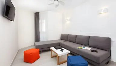 Playa Olid Suites & Apartments