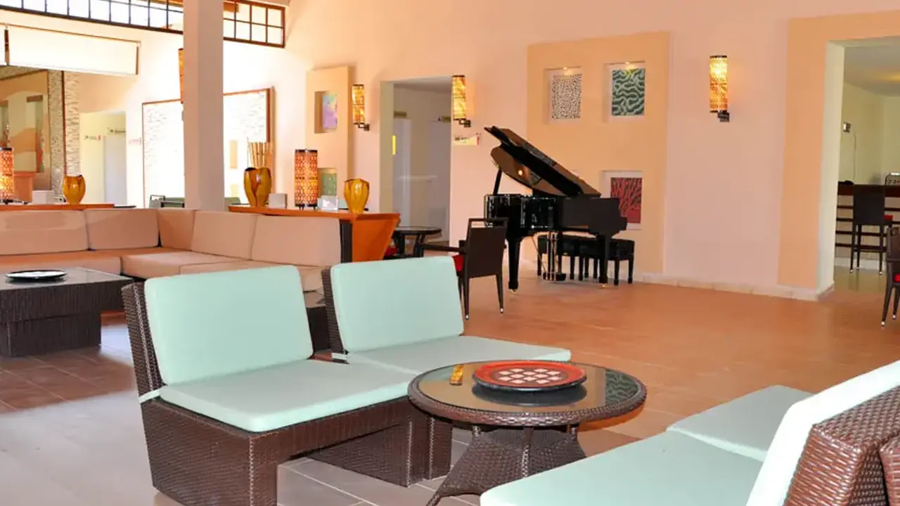 Playa Paraiso Resort & Suite