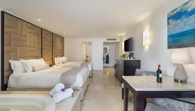 Playacar Palace