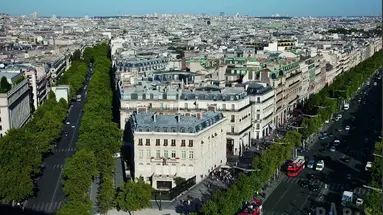 Plaza Elysees