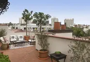 Plaza La Reina