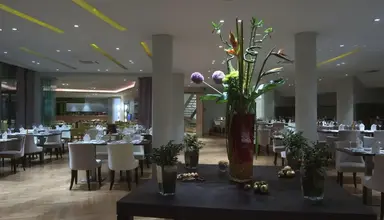 Plaza Resort