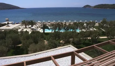 Plaza Resort