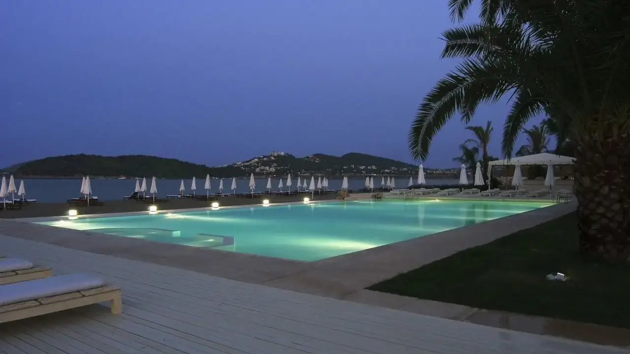 Plaza Resort