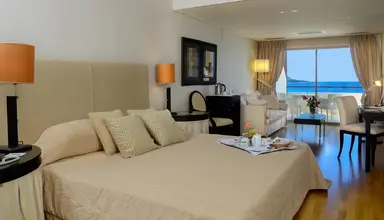 Plaza Resort