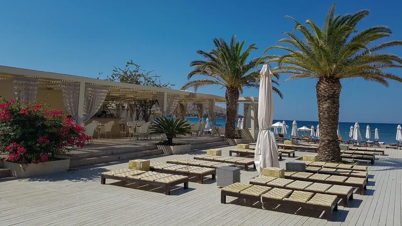 Plaza Resort