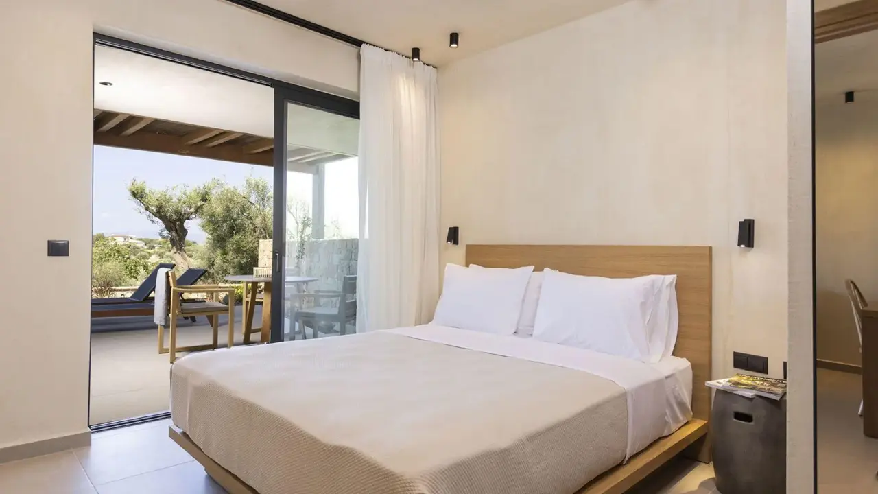 Pnoes Luxury Suites