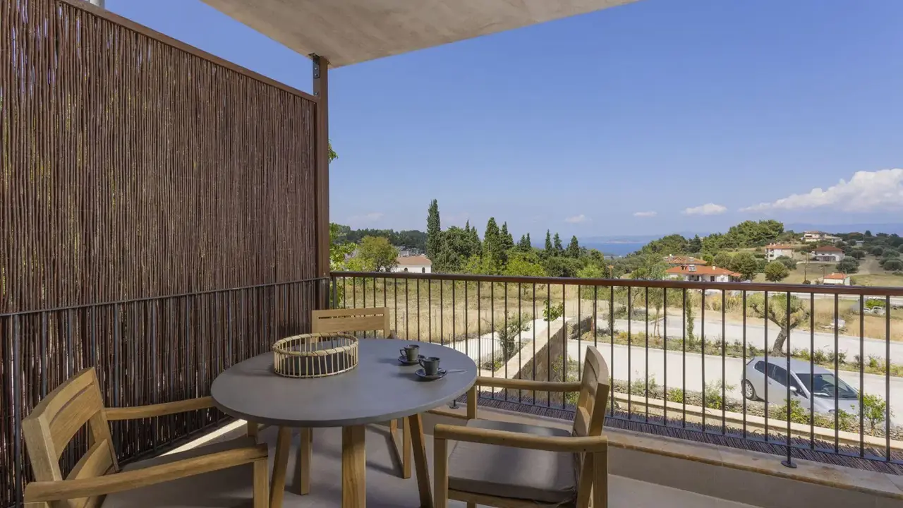 Pnoes Luxury Suites