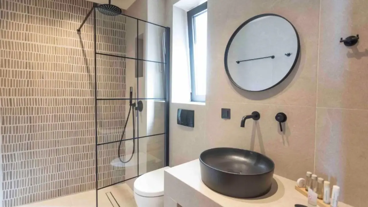 Pnoes Luxury Suites