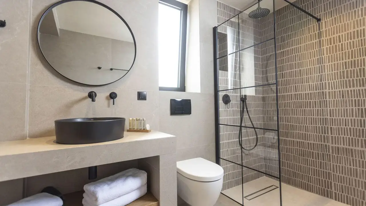 Pnoes Luxury Suites