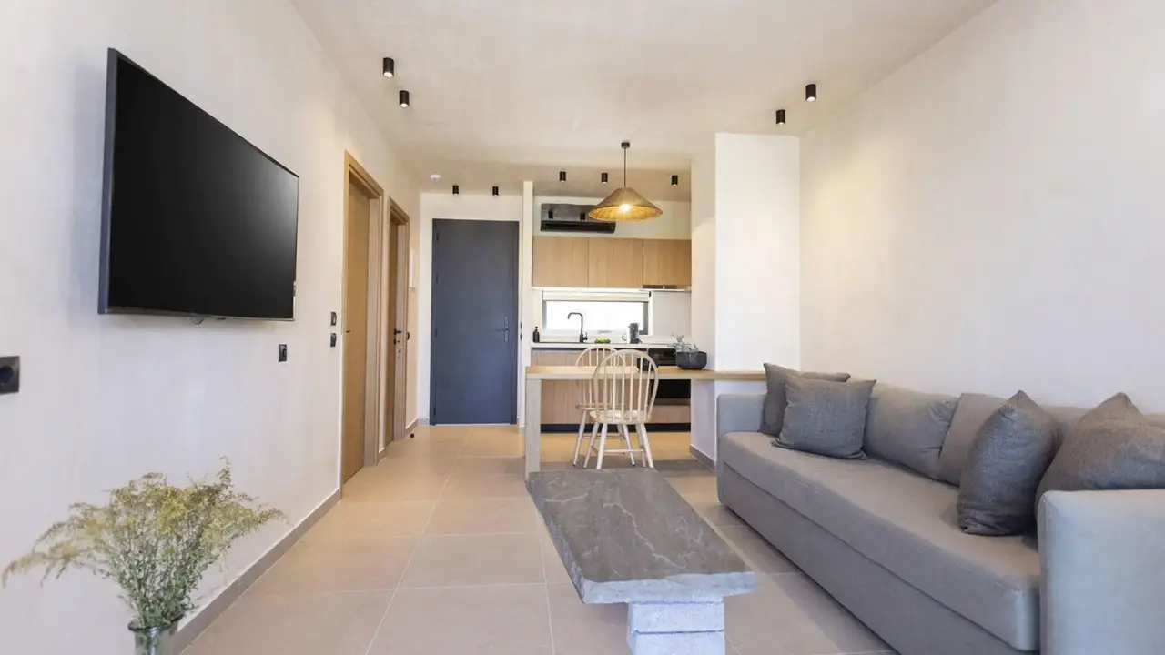 Pnoes Luxury Suites