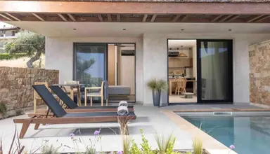 Pnoes Luxury Suites