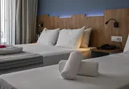 Pollis