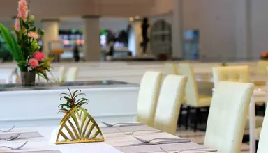 Pooh Beach Resort & Spa