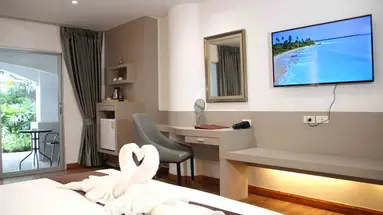Pooh Beach Resort & Spa
