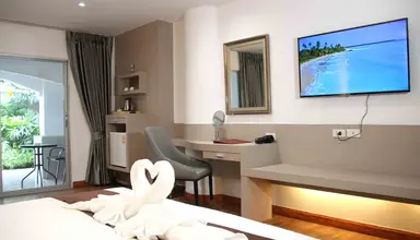 Pooh Beach Resort & Spa