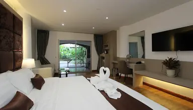 Pooh Beach Resort & Spa