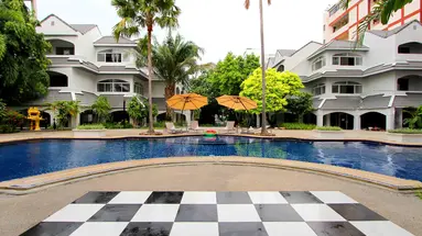 Pooh Beach Resort & Spa